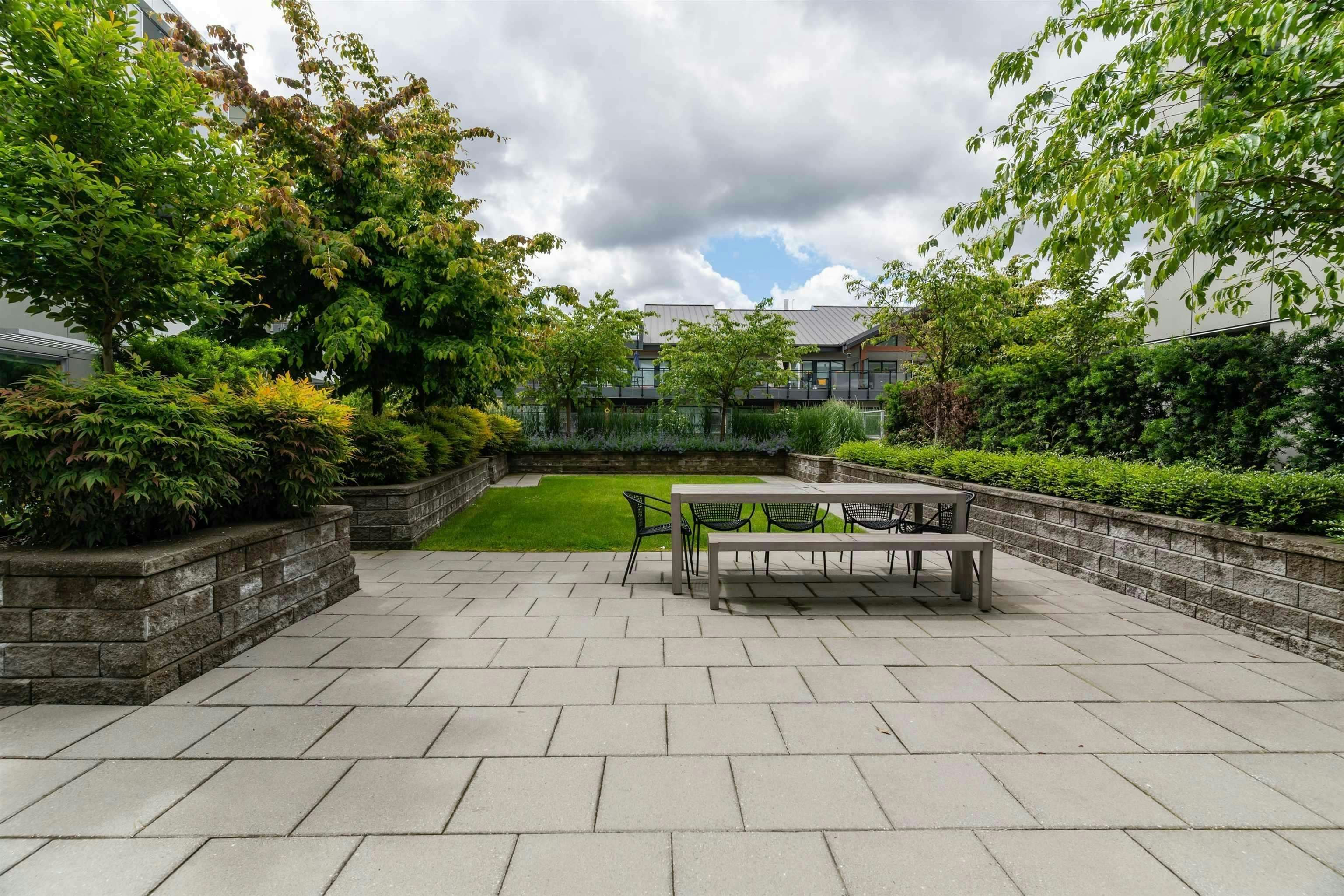 202-1061 Marine Drive, North Vancouver, BC, V7P 1S6 - 35