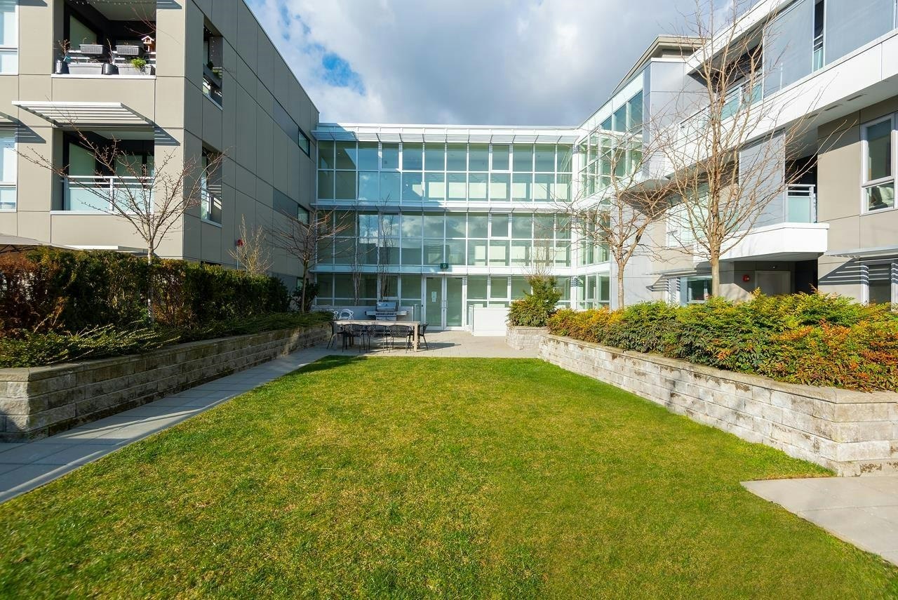 202-1061 Marine Drive, North Vancouver, BC, V7P 1S6 - 30