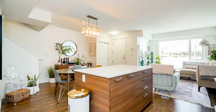 202-1061 Marine Drive, North Vancouver, BC, V7P 1S6 - 17