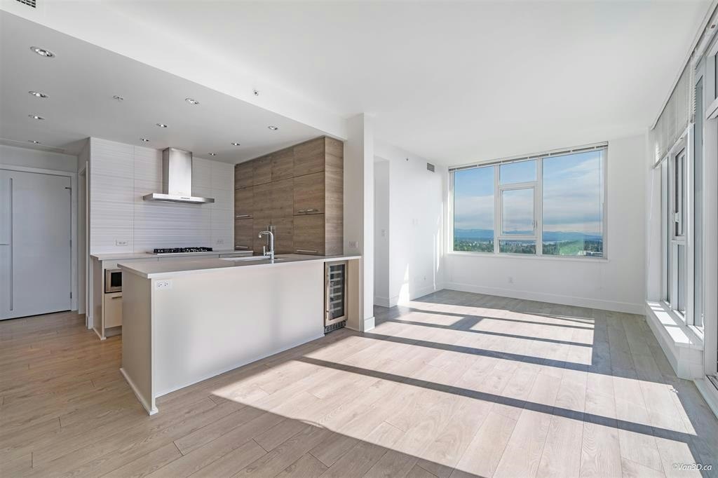 2408-7388 Kingsway, Burnaby, BC, V3N 0G9