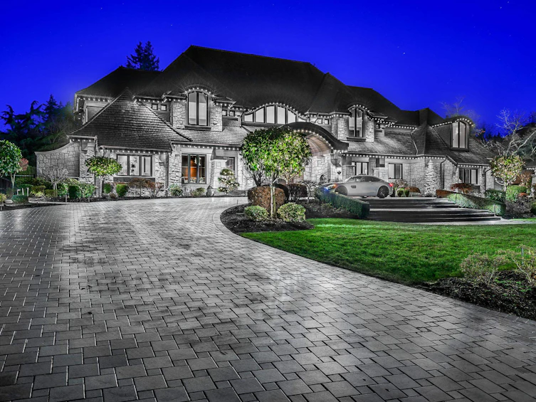 13283 56 Avenue, Surrey, BC, V3X 2Z5