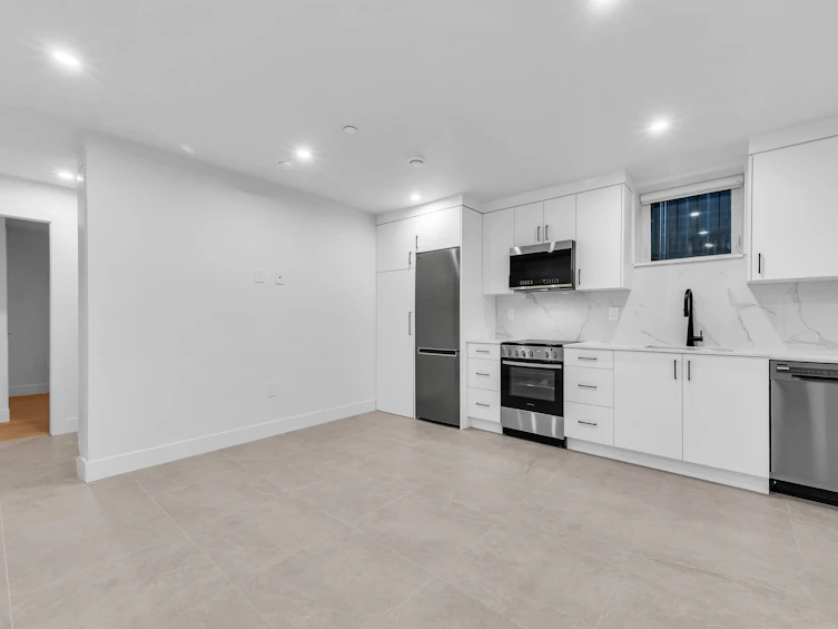 3155 E. 52nd Avenue, Vancouver, BC, V5S 1T7 - 29