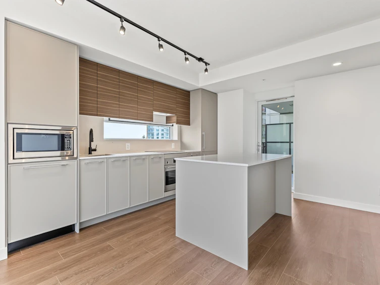 809-13725 George Junction, Surrey, BC, V3T 0V7 - 20