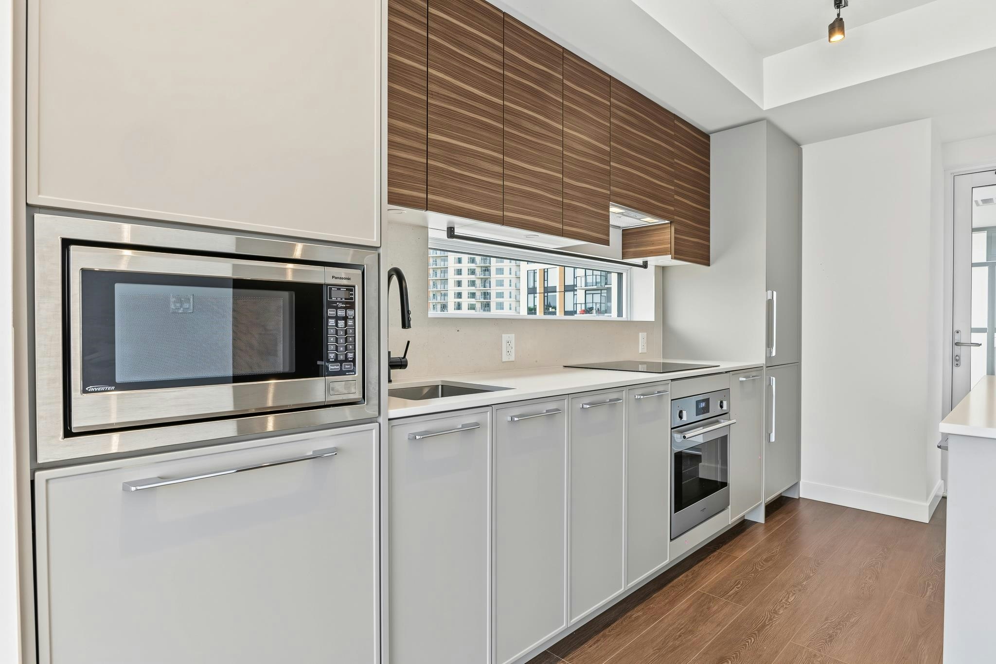 809-13725 George Junction, Surrey, BC, V3T 0V7 - 14