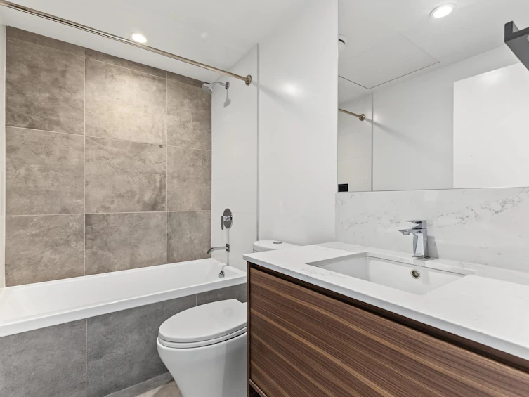 809-13725 George Junction, Surrey, BC, V3T 0V7 - 7