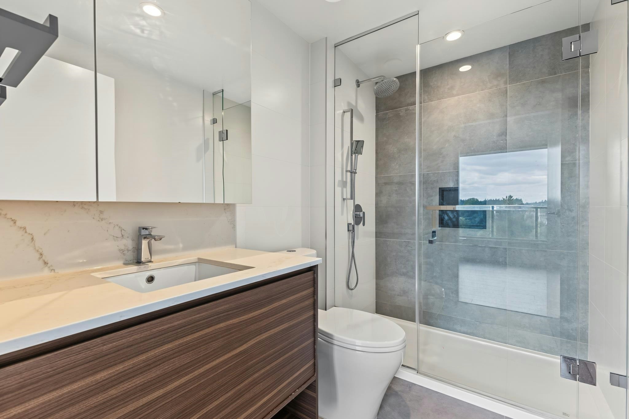 809-13725 George Junction, Surrey, BC, V3T 0V7 - 8