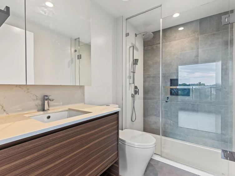 809-13725 George Junction, Surrey, BC, V3T 0V7 - 8