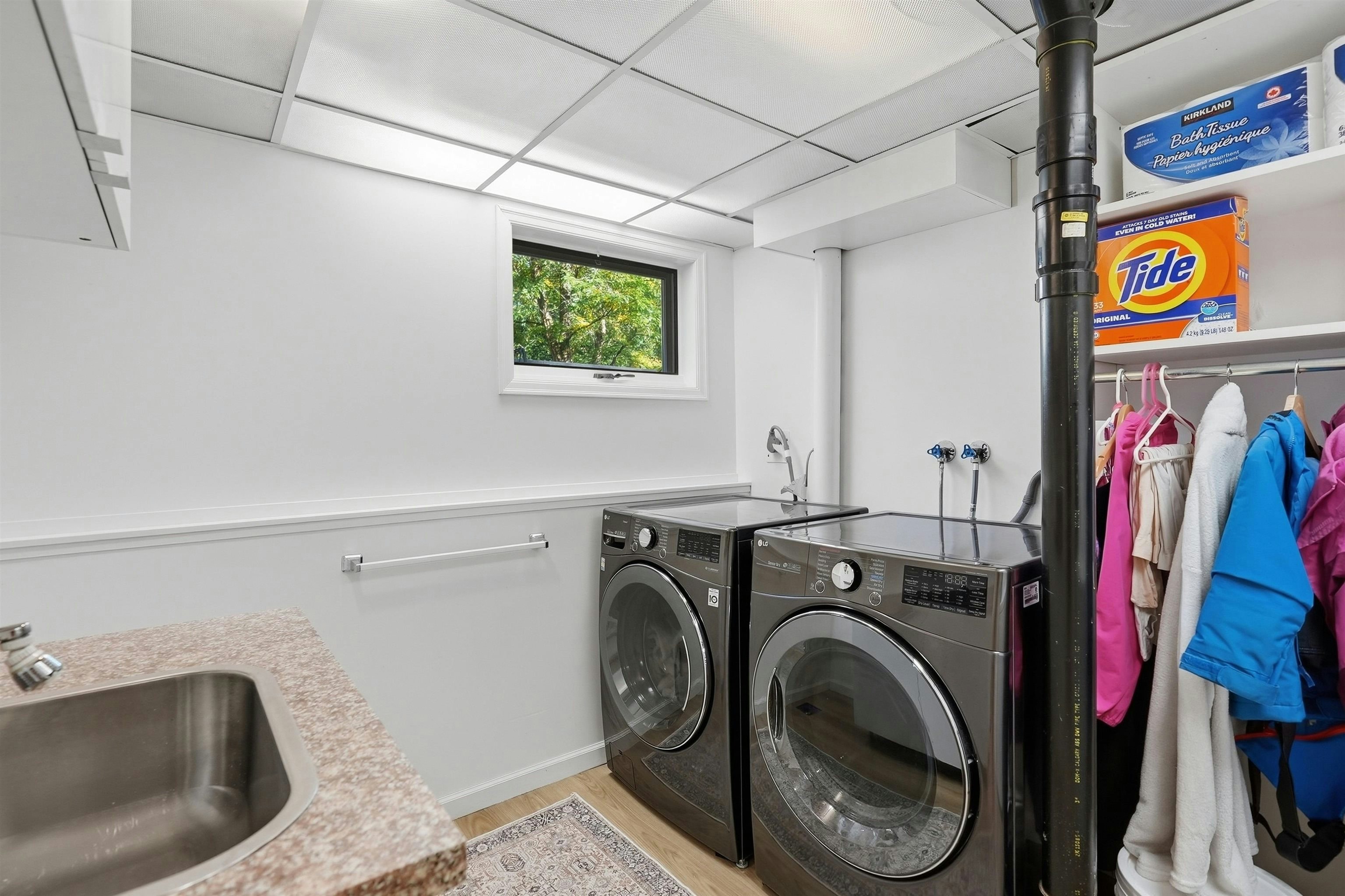 2207 Tanager Place, North Vancouver, BC, V7J 3R3 - 30