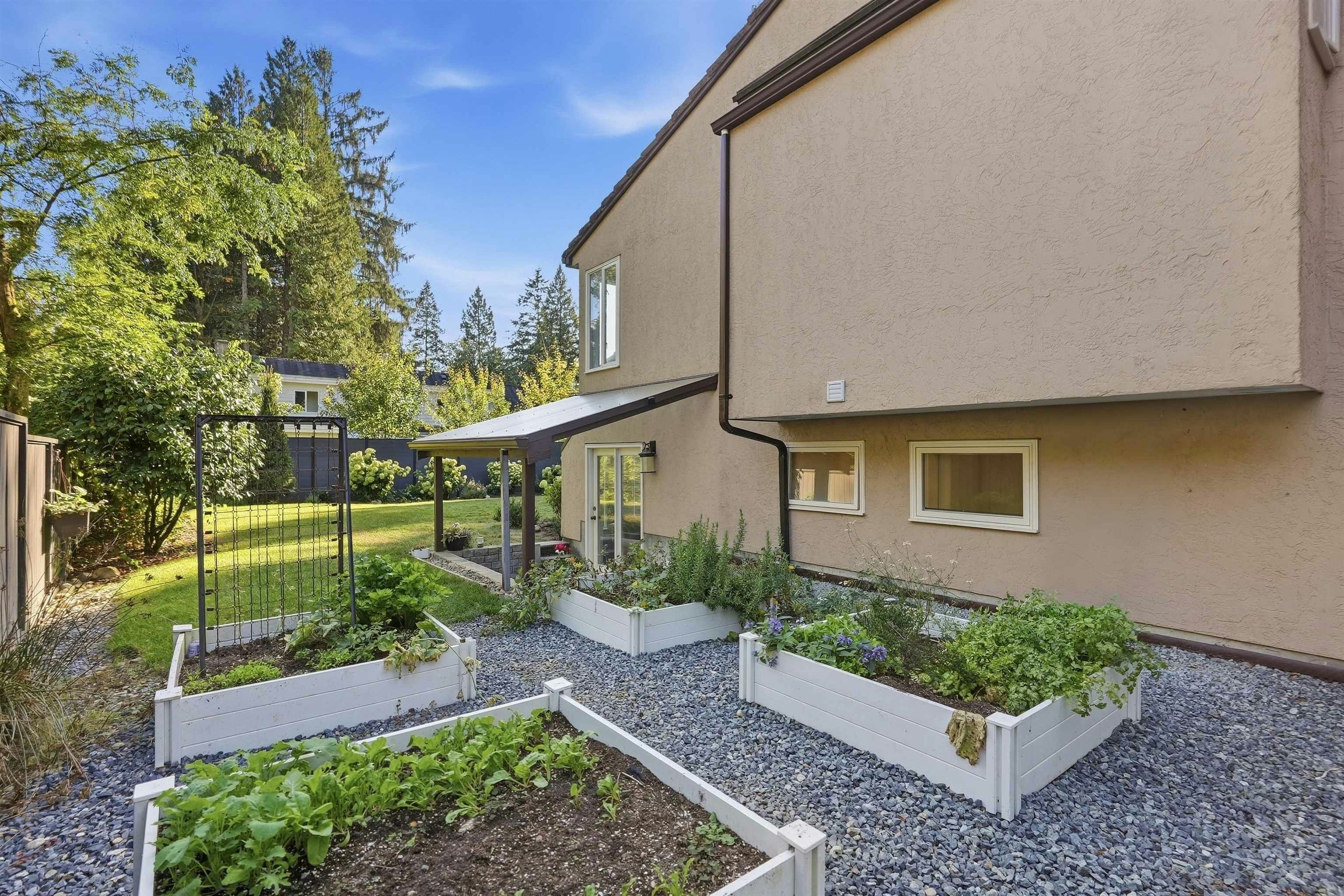 2207 Tanager Place, North Vancouver, BC, V7J 3R3 - 36