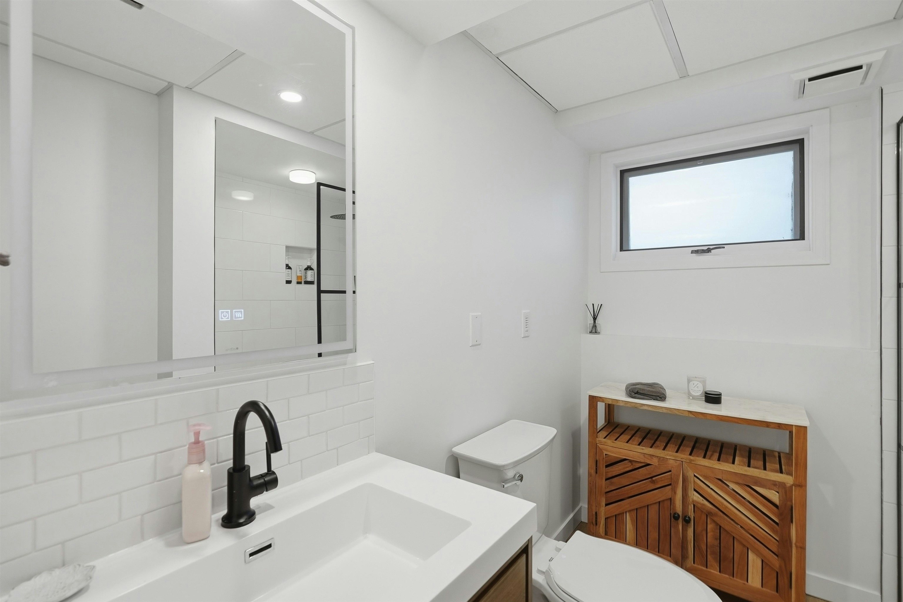 2207 Tanager Place, North Vancouver, BC, V7J 3R3 - 28