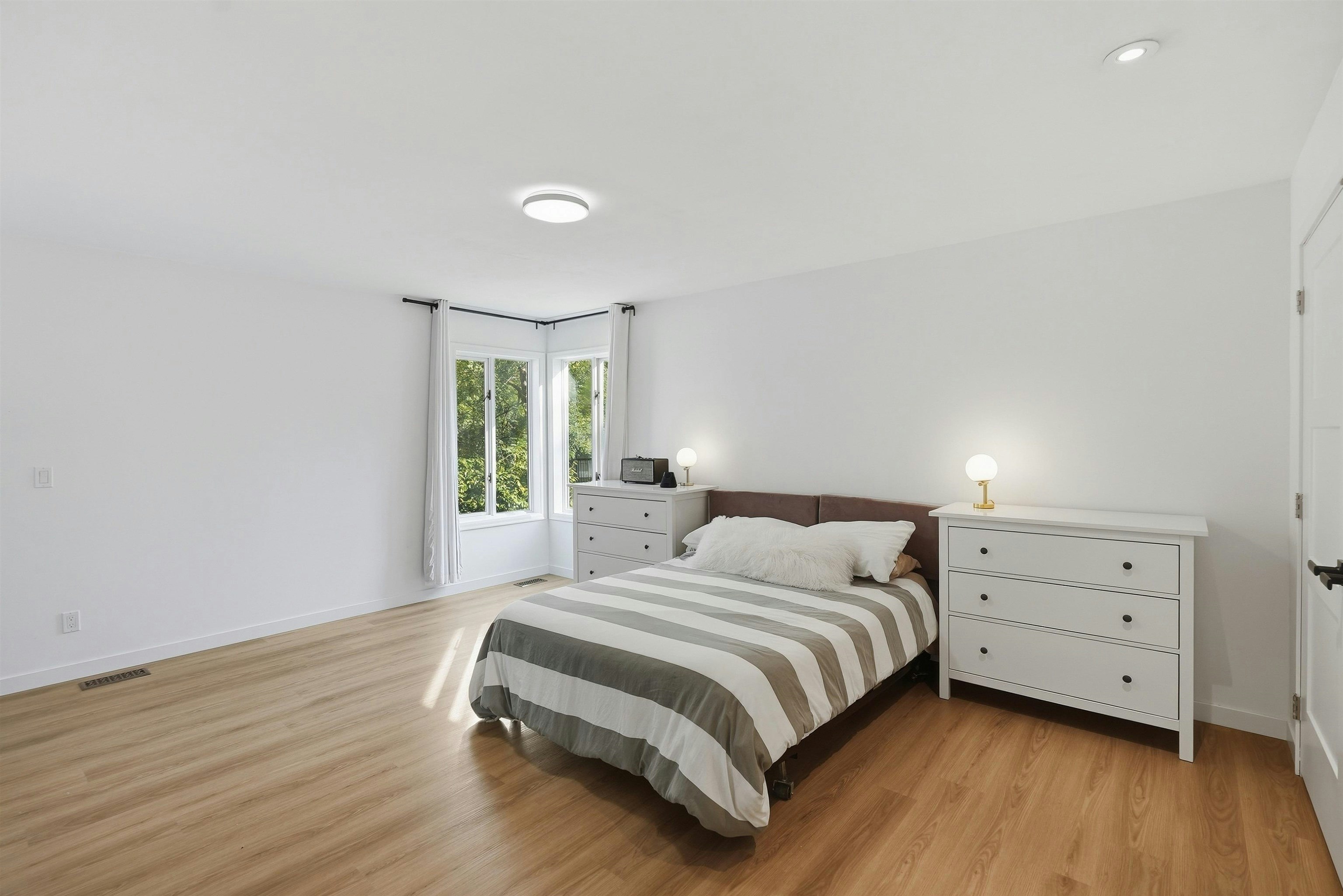 2207 Tanager Place, North Vancouver, BC, V7J 3R3 - 20