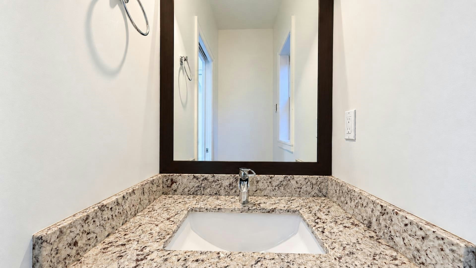 2-8531 Willams Road, Richmond, BC, V7A 1G7 - 8