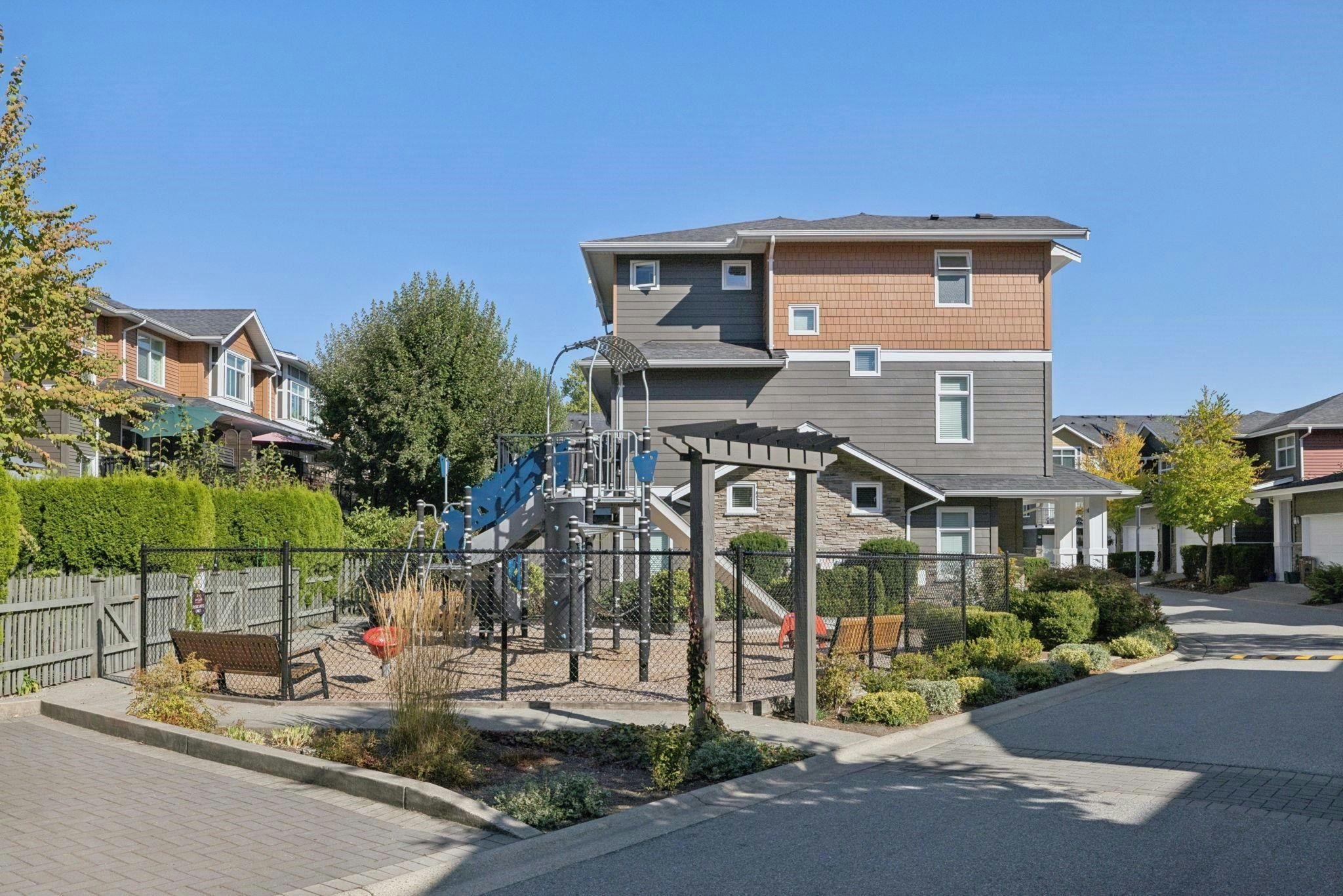 24-11461 236 Street, Maple Ridge, BC, V2W 0H6 - 37