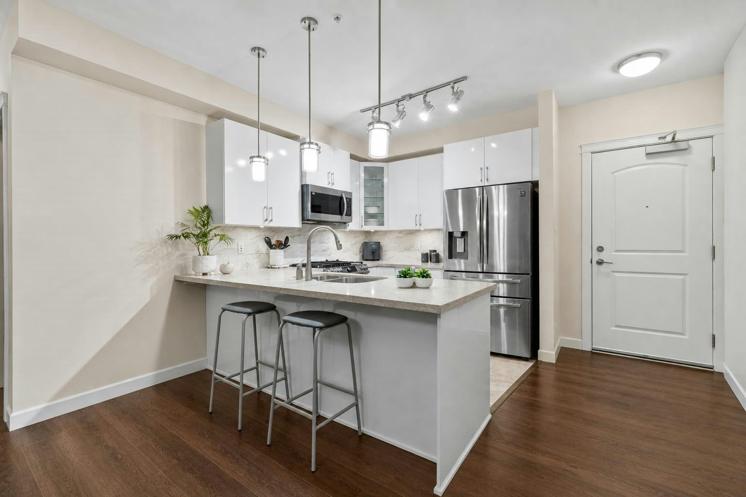 20376 86 Avenue - 4