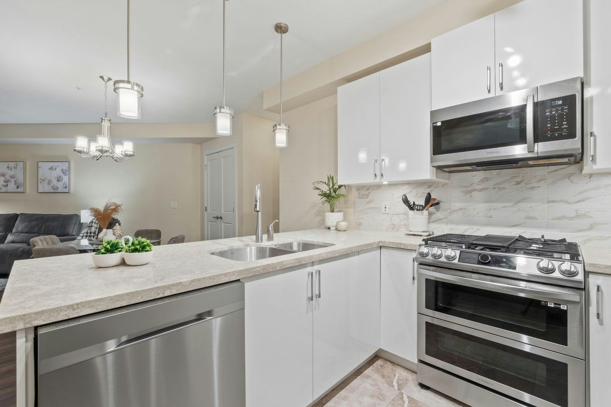 20376 86 Avenue - 2