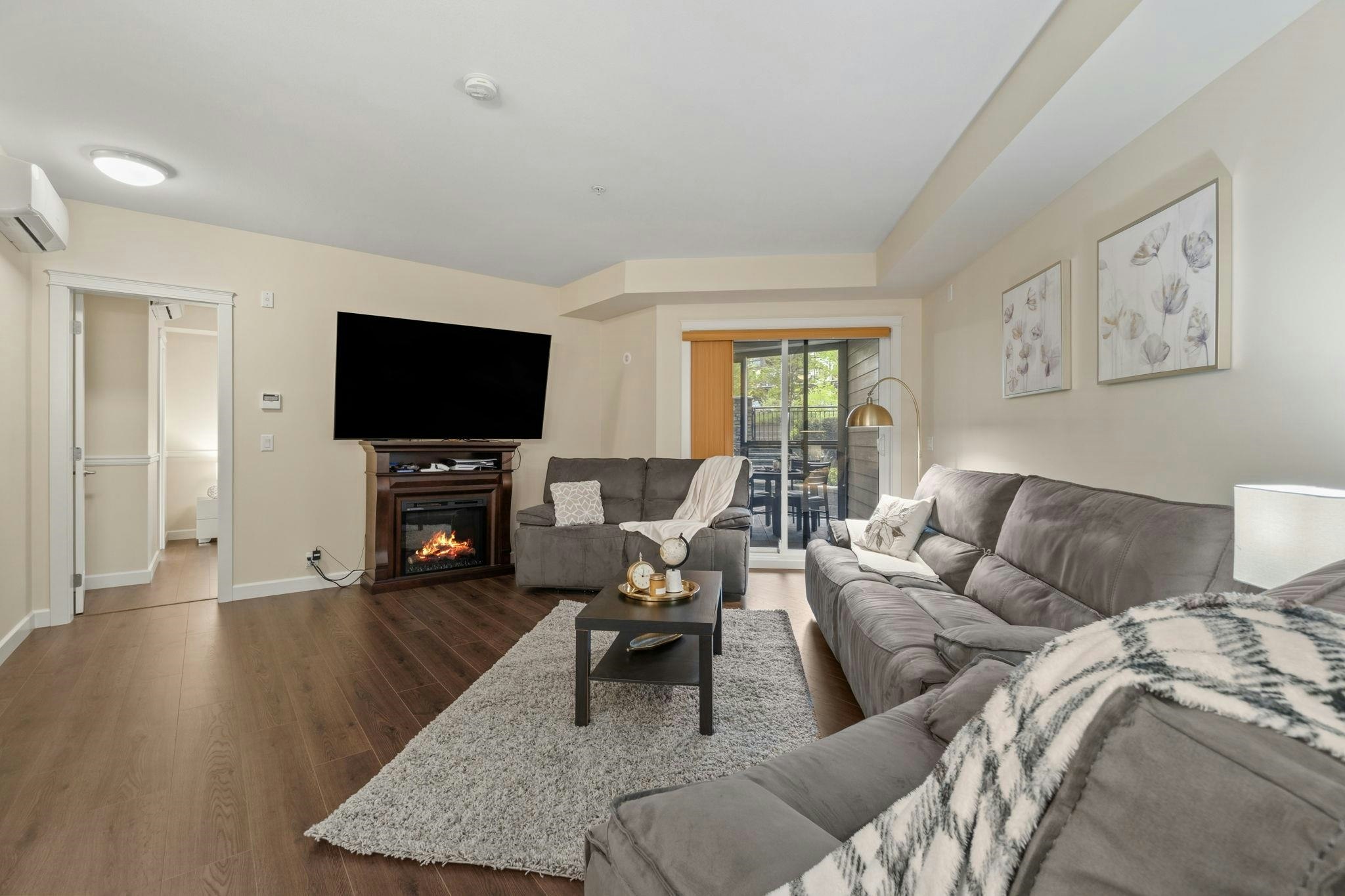 20376 86 Avenue - 5