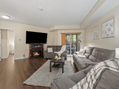 20376 86 Avenue - 5