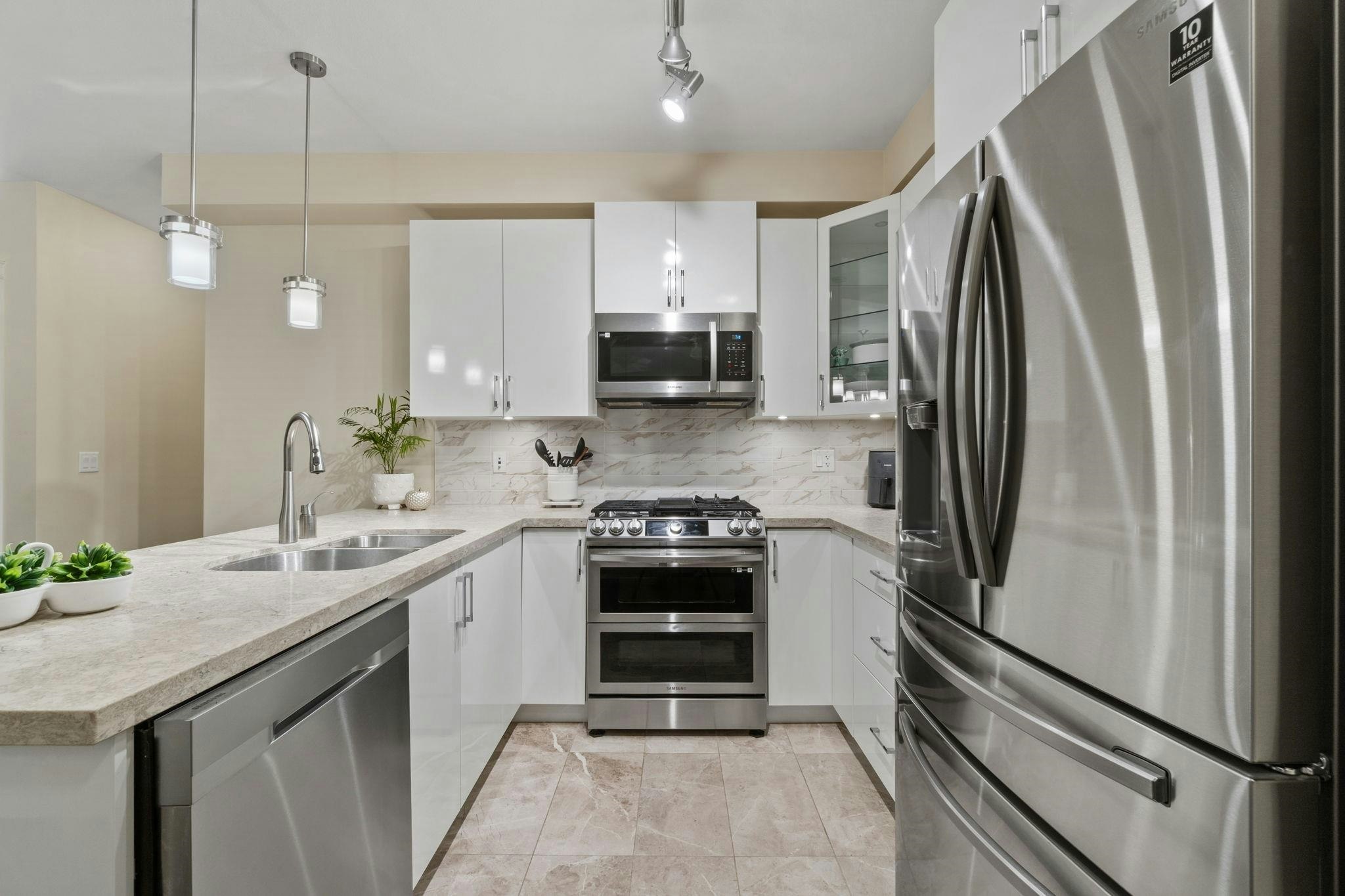 20376 86 Avenue - 3