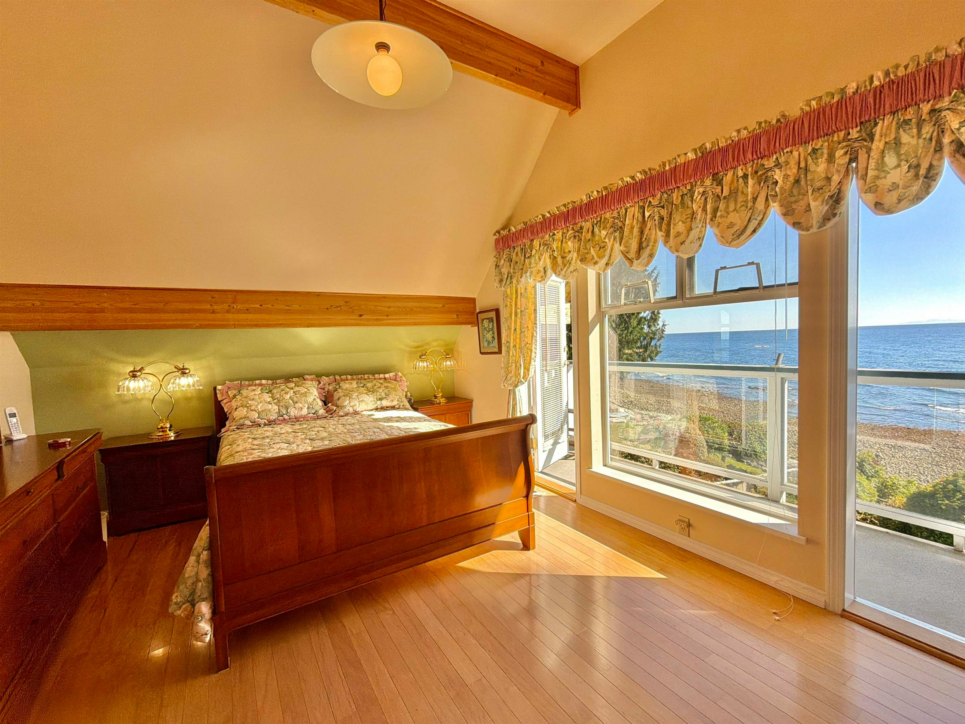 3199 Beach Avenue, Roberts Creek, BC, V0N 2W0 - 22