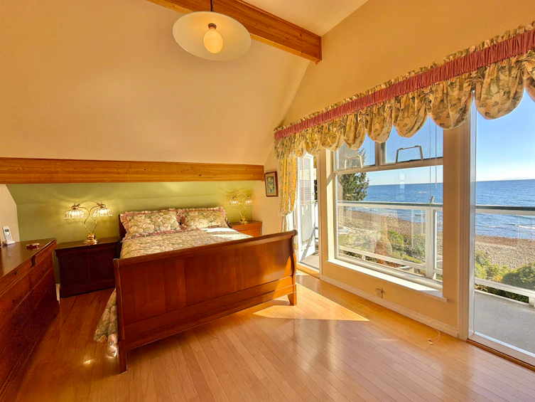 3199 Beach Avenue, Roberts Creek, BC, V0N 2W0 - 22