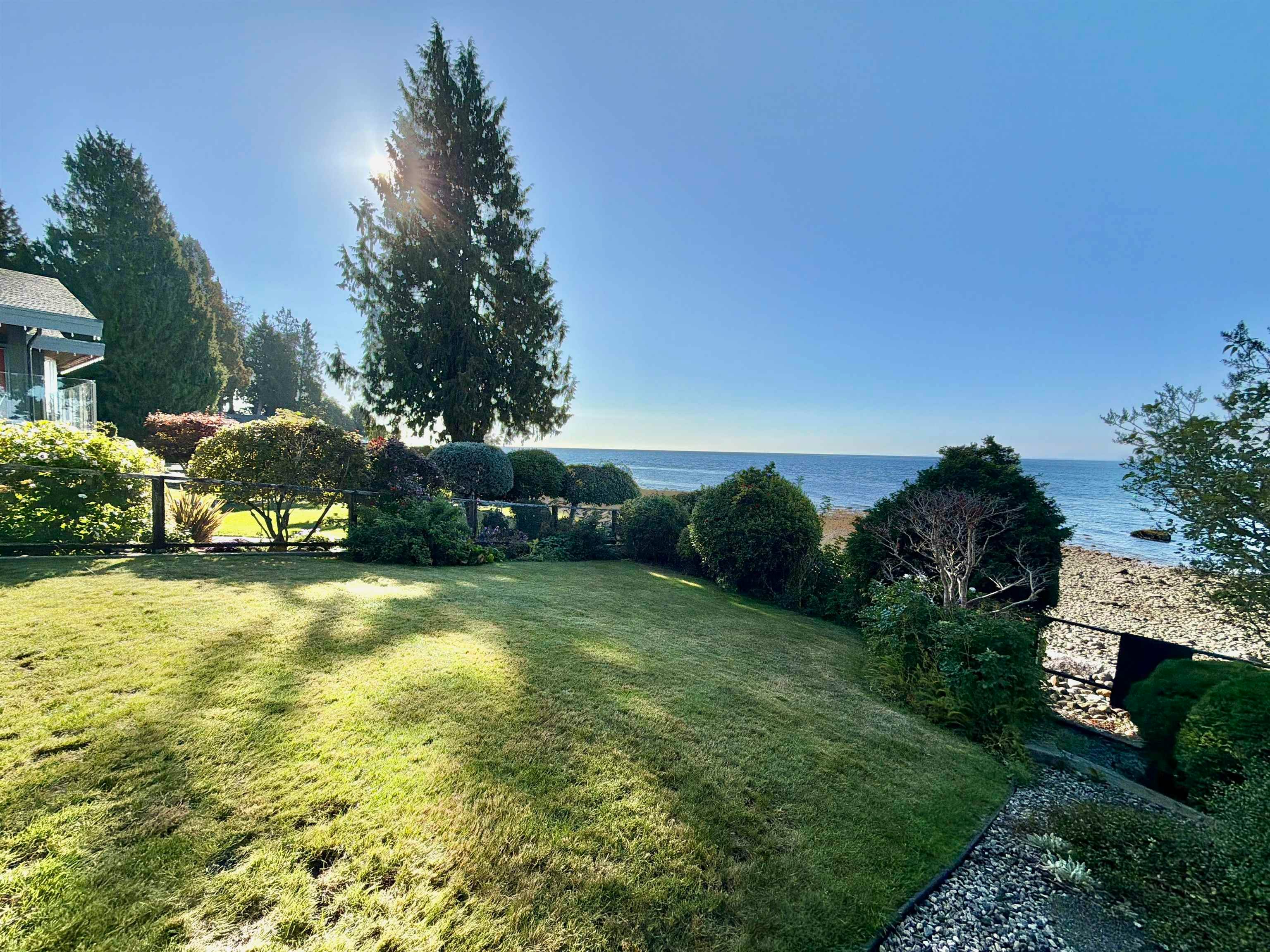 3199 Beach Avenue, Roberts Creek, BC, V0N 2W0 - 8