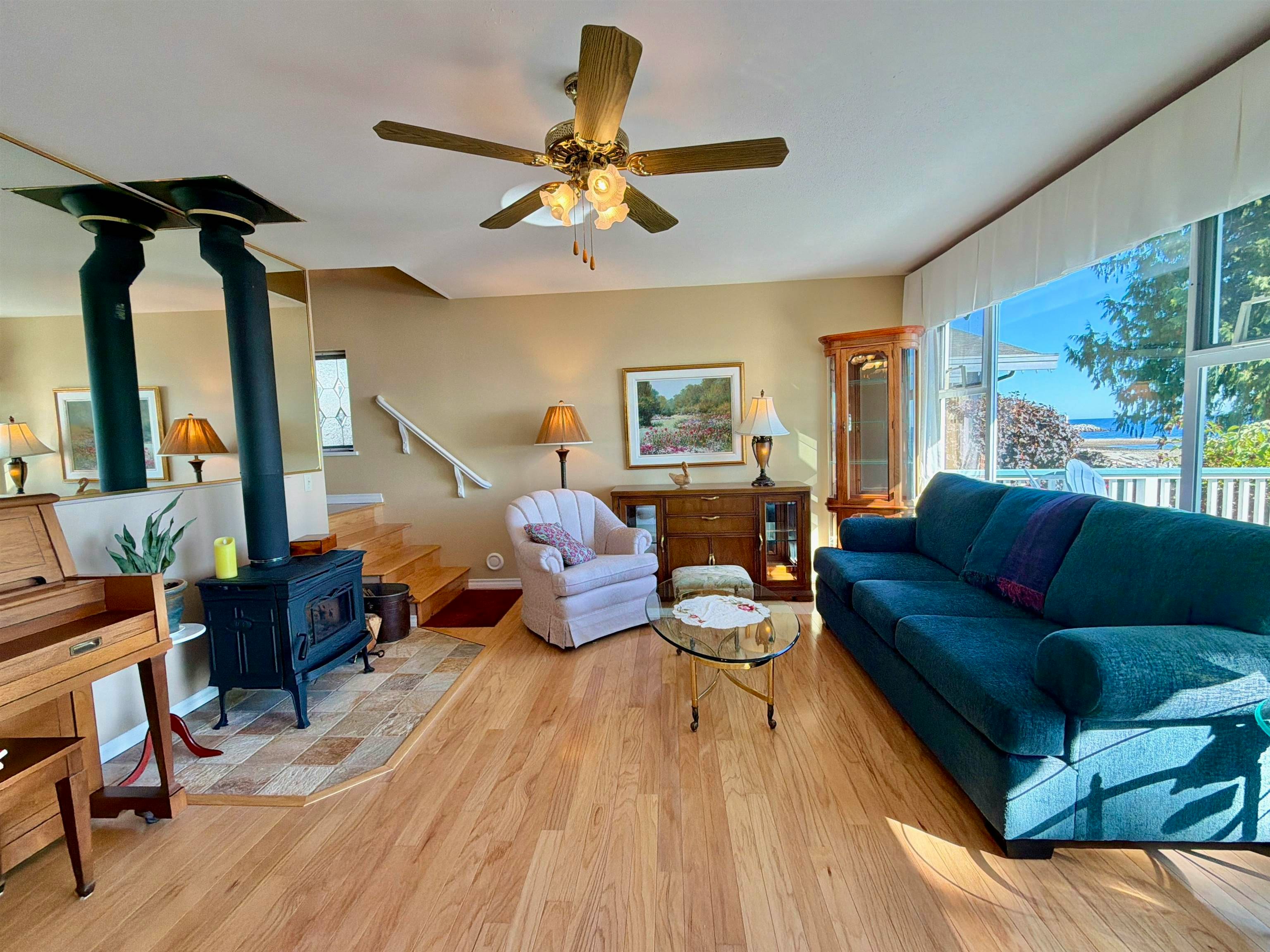 3199 Beach Avenue, Roberts Creek, BC, V0N 2W0 - 12