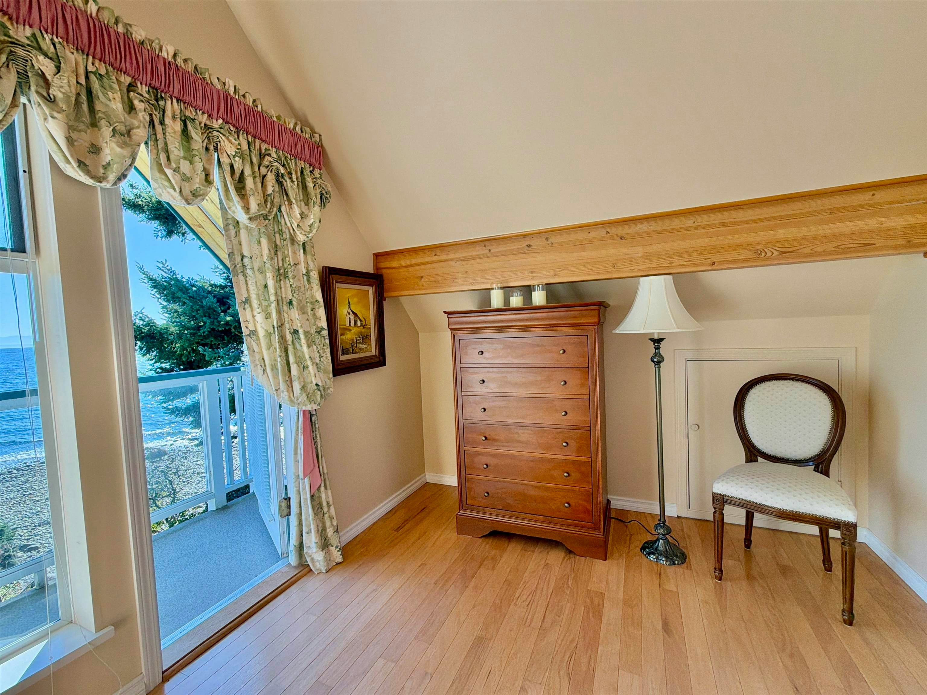3199 Beach Avenue, Roberts Creek, BC, V0N 2W0 - 23