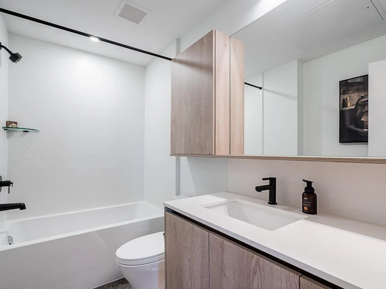 105-19577 65b Avenue, Surrey, BC, V4N 6Y3 - 27