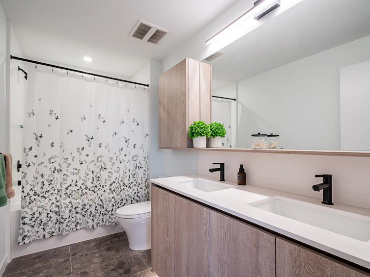 105-19577 65b Avenue, Surrey, BC, V4N 6Y3 - 18