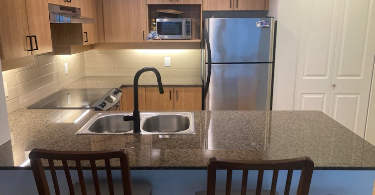 210-9262 University Crescent Crescent, Burnaby, BC, V5A 0A4 - 8
