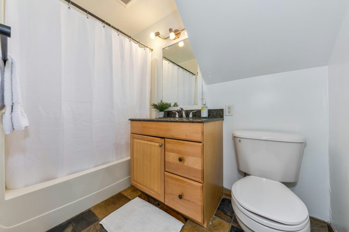 2053 Garibaldi Way, Whistler, BC, V8E 0A6 - 27