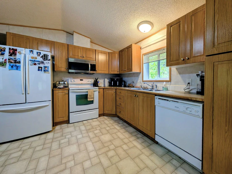 5745 W Gun Lake Road, Whistler, BC, V0K 1P0 - 4
