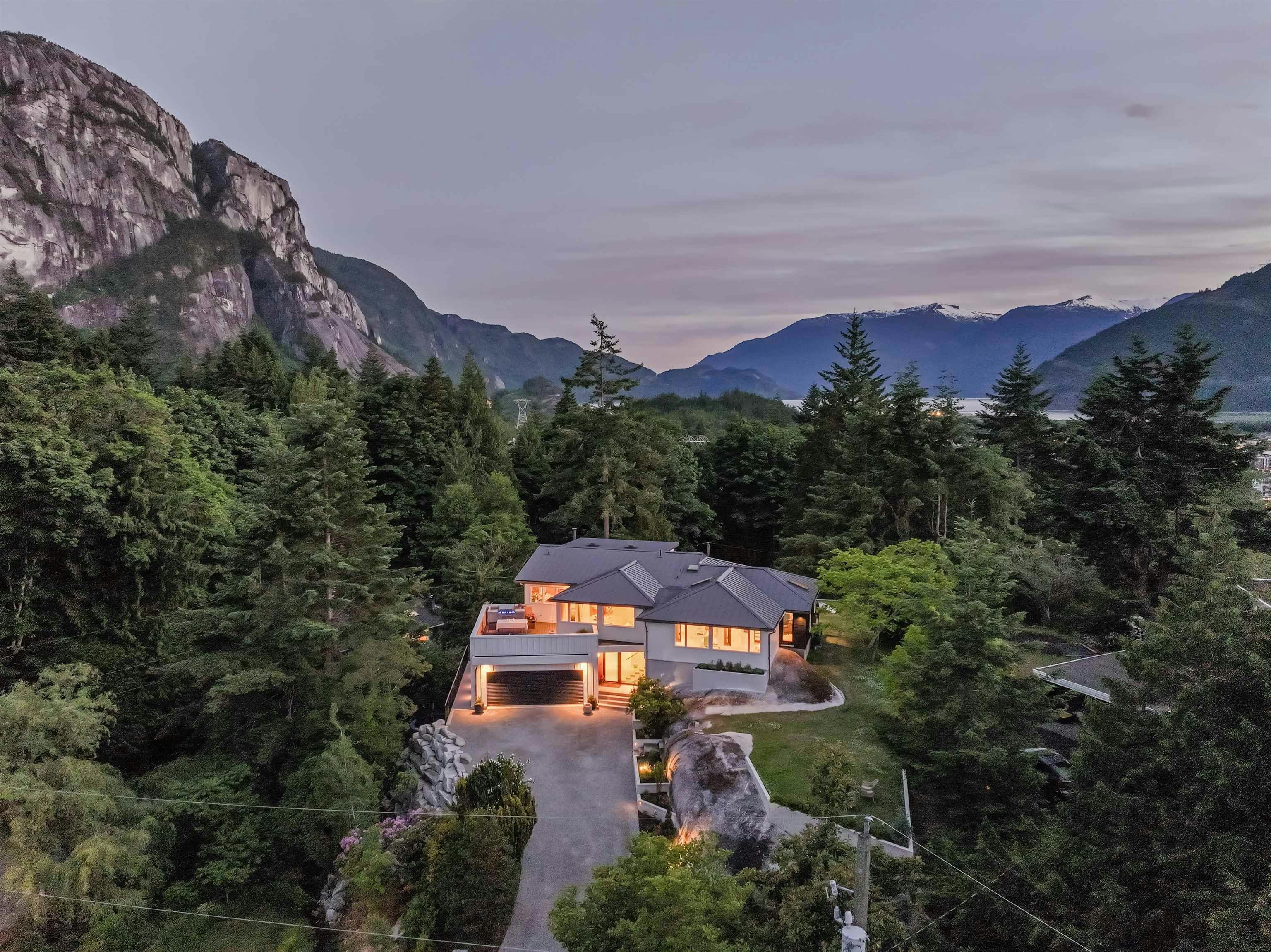 38243 Vista Crescent, Squamish, BC, V8B 0B1