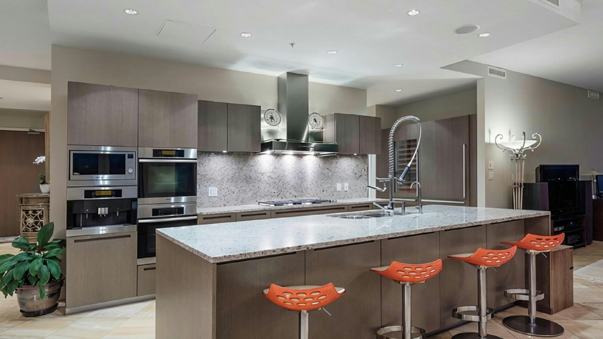 5504-1128 W Georgia Street, Vancouver, BC, V6E 0A8 - 4