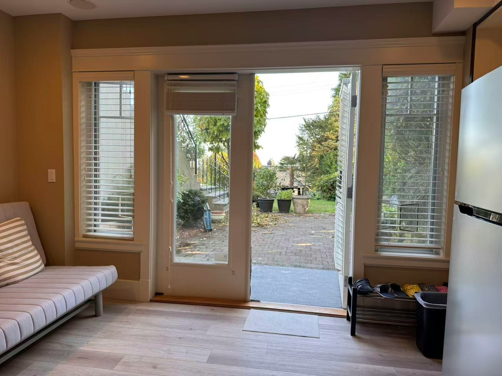 2523 Mathers Avenue, West Vancouver, BC, V7V 2J2 - 2