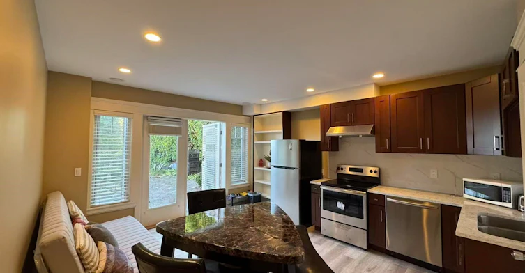 2523 Mathers Avenue, West Vancouver, BC, V7V 2J2 - 3