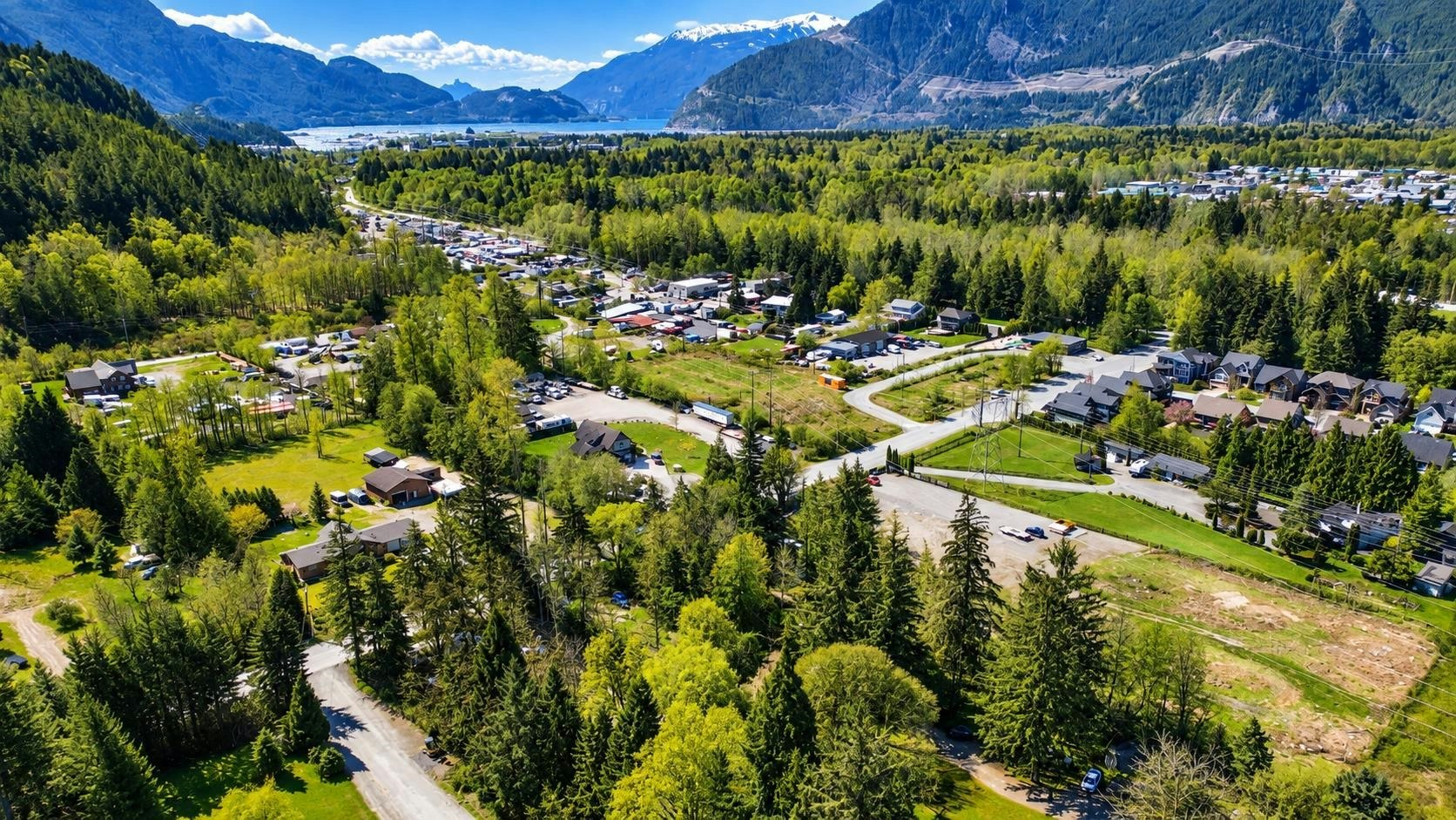 1020 Finch Drive, Squamish, BC, V8B 0C2 - 12