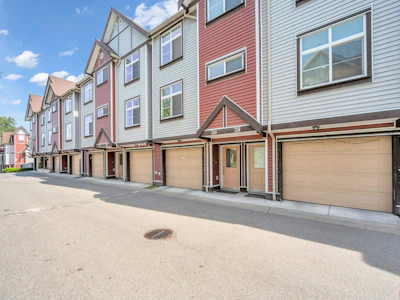 38-9405 121 Street - 4