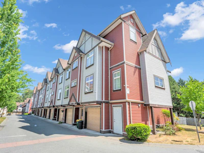 38-9405 121 Street - 3