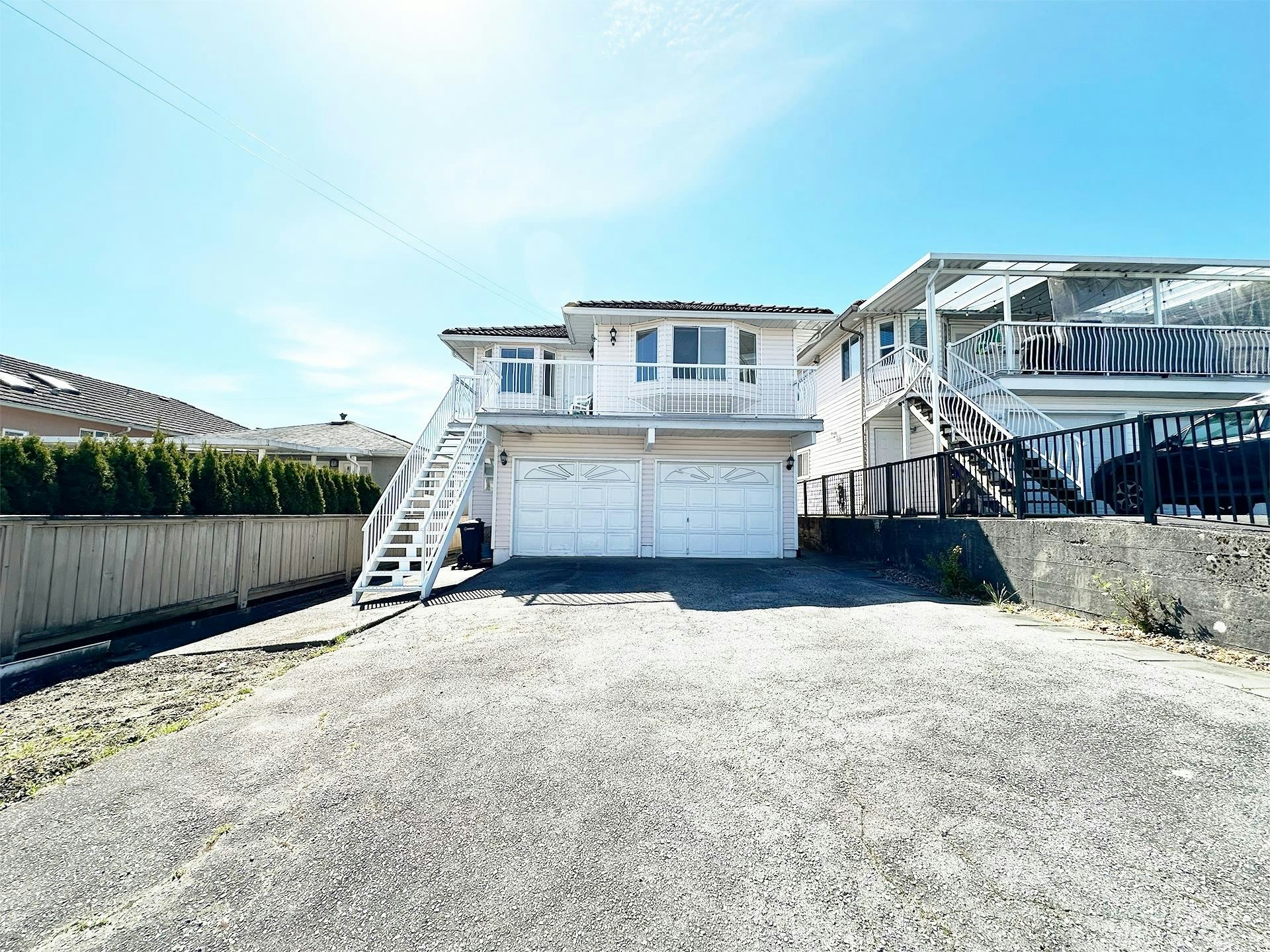 7674 Hilda Street, Burnaby, BC, V3N 3H7