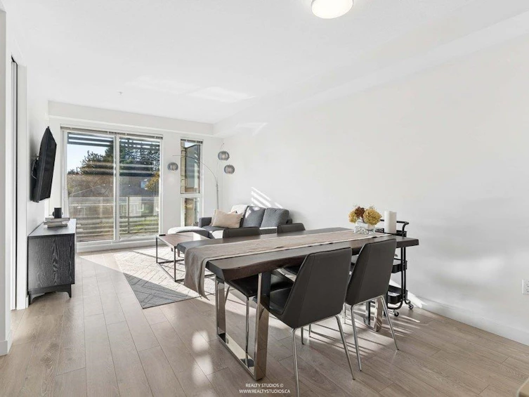 306-6677 Cambie Street, Vancouver, BC, V6P 0E6 - 12