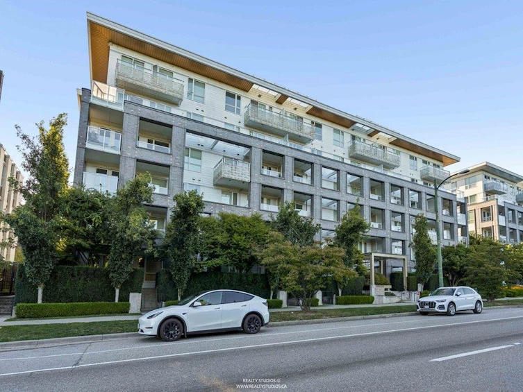 306-6677 Cambie Street, Vancouver, BC, V6P 0E6 - 11