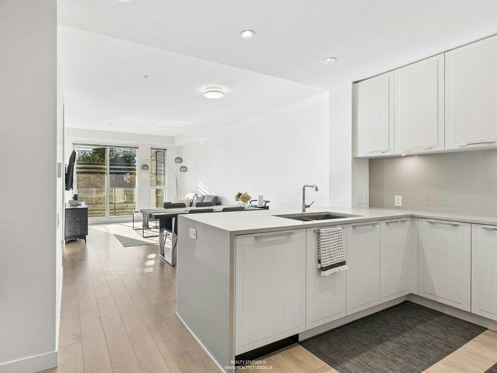 306-6677 Cambie Street - 5