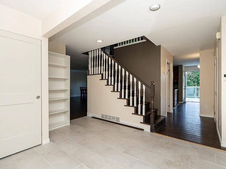 34420 Kirkpatrick Avenue, Mission, BC, V2V 0B4 - 4
