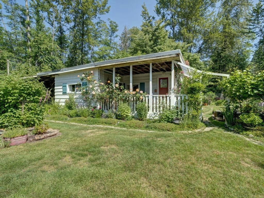 947 North Road - 3