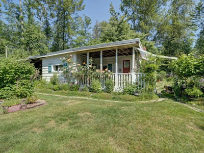 947 North Road - 3