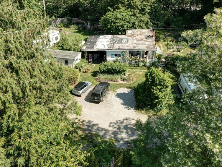 947 North Road, Gibsons, BC, V0N 1V7 - 35