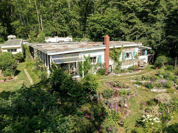 947 North Road, Gibsons, BC, V0N 1V7 - 39
