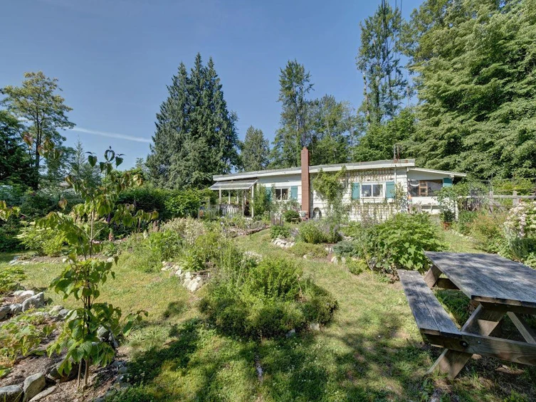 947 North Road, Gibsons, BC, V0N 1V7 - 27