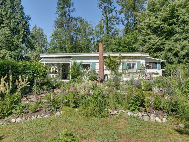 947 North Road, Gibsons, BC, V0N 1V7 - 28